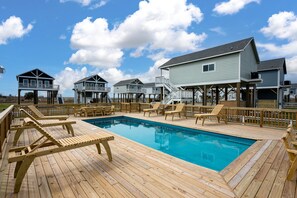 Brand New Community Pool

No life guard on duty (required red tape statement 🙂)