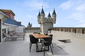 Outdoor patio #1 with dining table & lounge chairs