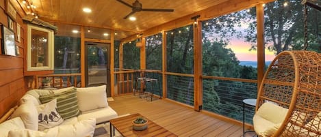 Welcome to Redwoods Rising - our cozy cabin located in the peaceful woods of West Fork, Arkansas!