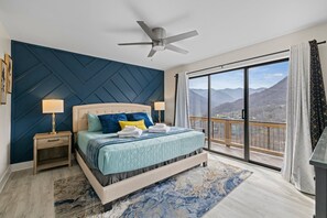 Primary Bedroom with majestic mountain views!