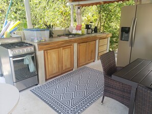 full kitchen with new appliances