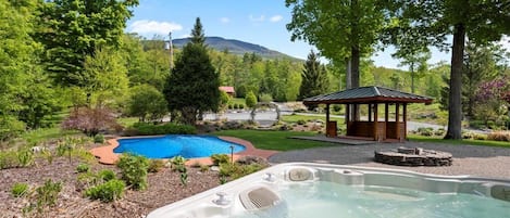 Scenic views from hot tub and pool