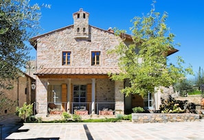 Façade