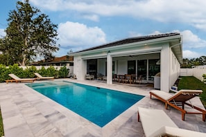 Heated Pool, Heated Spa, Lounge Chairs, Fully Fenced, Sun Deck.