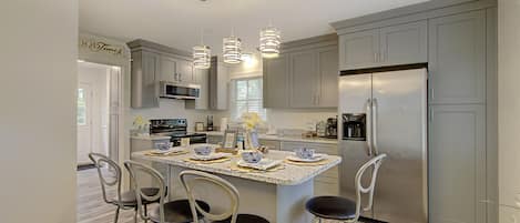 Eat in kitchen with new granite counters