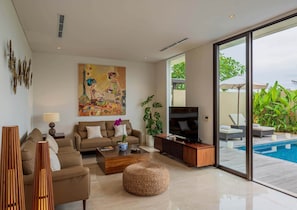 Private pool view living area