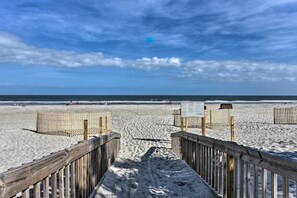 Boardwalk Beach Access | Beach Shuttle