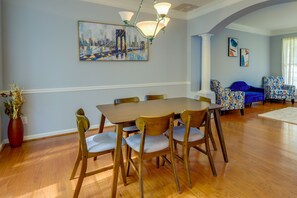 Dining Room | Dishware & Flatware Provided