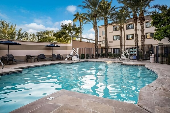 Enjoy sunbathing by the pool