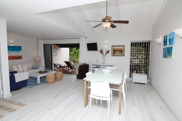 Open plan - Living & Dining Areas