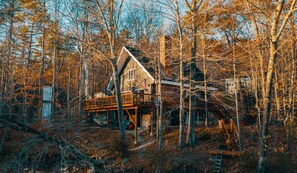 Gooseneck Lodge is a stunning property located on the bend of the Saco River.