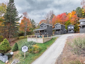 Lawrence's Lakeside Cabins