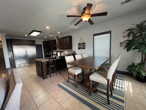 Kitchen & Dining area