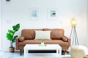 Welcome to Driftwood Suite!