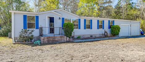 Ocean Isle Beach Vacation Rental | 3BR | 2BA | Stairs Required | 1,600 Sq Ft