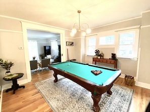 Spielezimmer
