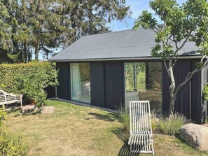West side to the courtyard with fixed glazing