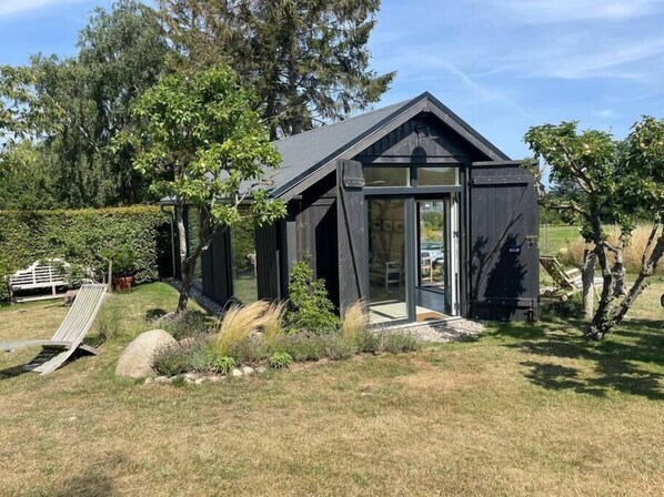 Summer house from the south (1)