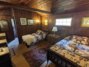 Two beds: 1 full and 1 twin (2)