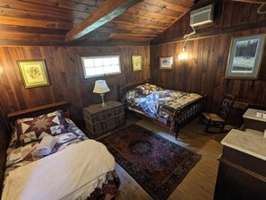 Two beds: 1 full and 1 twin (1)