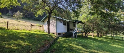 The River Cabin on River Mountain Farm