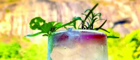 Poolbar