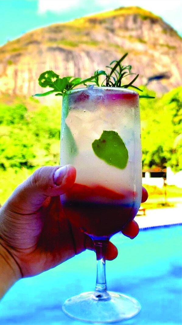 Poolside bar