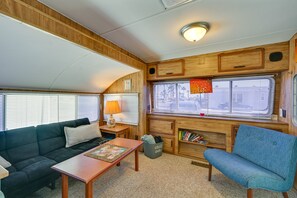 Living Room | Free WiFi | Central A/C | Full Futon