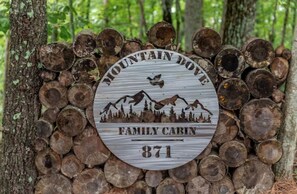 Entrance to cabin at the base of the driveway.