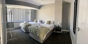 Double bedroom 1