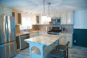 Kitchen (1)