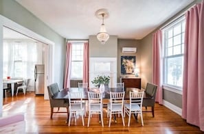 Cozy dining room with seating for 10