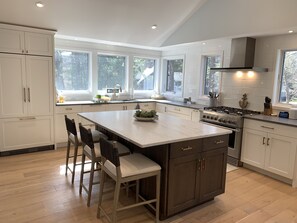 Beautiful and bright kitchen. Very spacious and roomy. All your cooking needs!