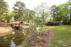 Canal | Canal Access | Boating + Hunting Nearby | Kayaks Available Upon Request