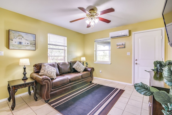 San Benito Vacation Rental | 2BR | 1BA | Step-Free Access | 1,100 Sq Ft