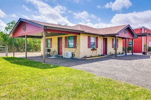Carport w/ Gravel Driveway (2 Vehicles) | RV/Trailer Parking Allowed