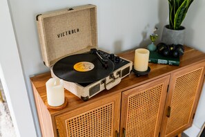 Take a step back in time and enjoy the warm, vintage sound of vinyl