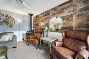 Lakeview living room
