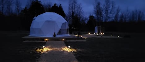 Welcome to Limerick Forest Retreat! A 4-season geodesic dome situated next to Limerick Forest
