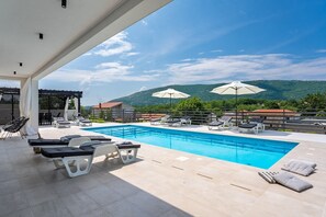 The Villa Mirage offers a private swimming pool 3,6m x 10m
