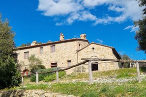 The Hamlet (3)
