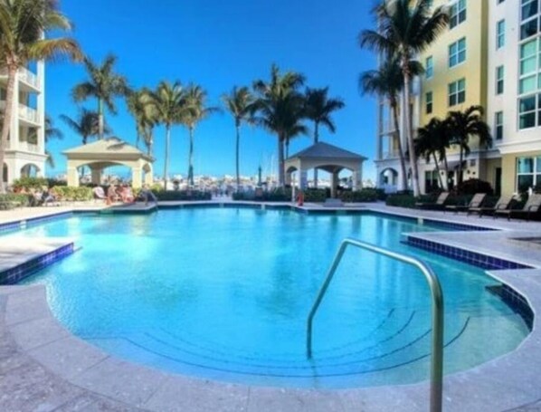 intercoastal pool