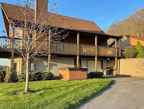 Relax and enjoy everything Sweet Retreat and Deep Creek area has to offer.