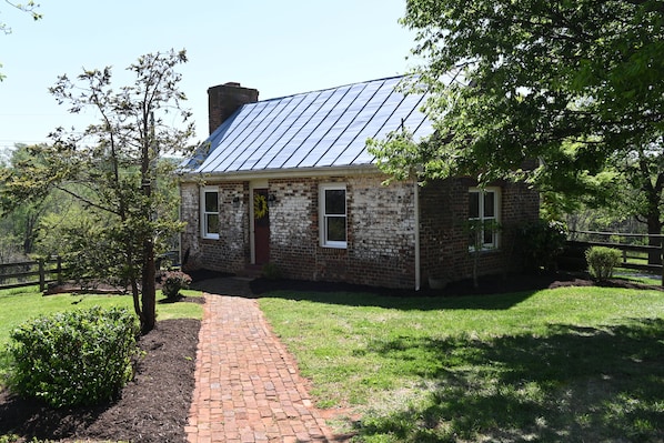 Athlone Farm's historic Cottage