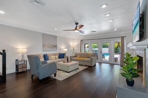 Sink into plush seating, bask in the warm glow of ambient lighting, and indulge in leisurely activities with loved ones.