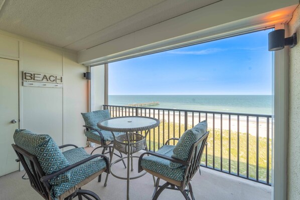K7 Private Oceanfront Balcony with Outdoor Seating