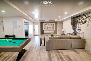 The wall decoration is impressive, with a creative design