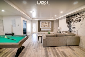 The wall decoration is impressive, with a creative design