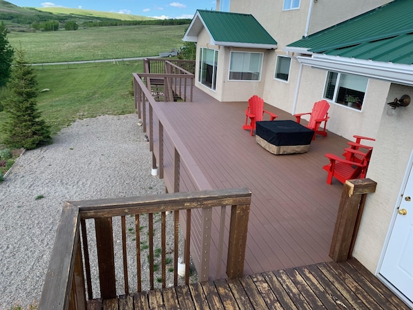 Back deck taken from Unit C side. Can't beat this amazing view of the mountains from the deck