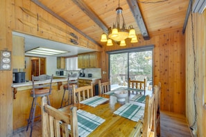 Kitchen & Dining Area | Keyless Entry